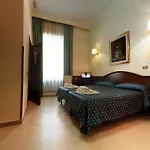 Cambridge Hotel