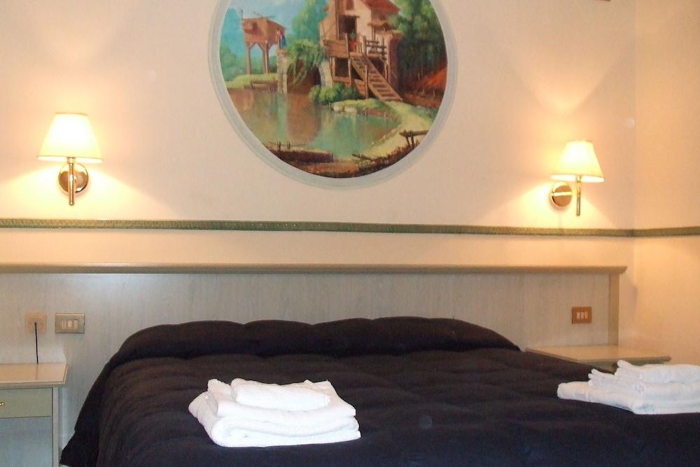 Cambridge Hotel Roma