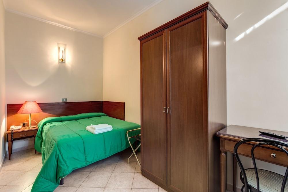 Hotel Cambridge 3*